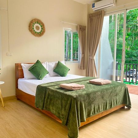 Private Room With Share Bathroom At Little Wild House Khaosok Khao Sok National Park Exterior foto
